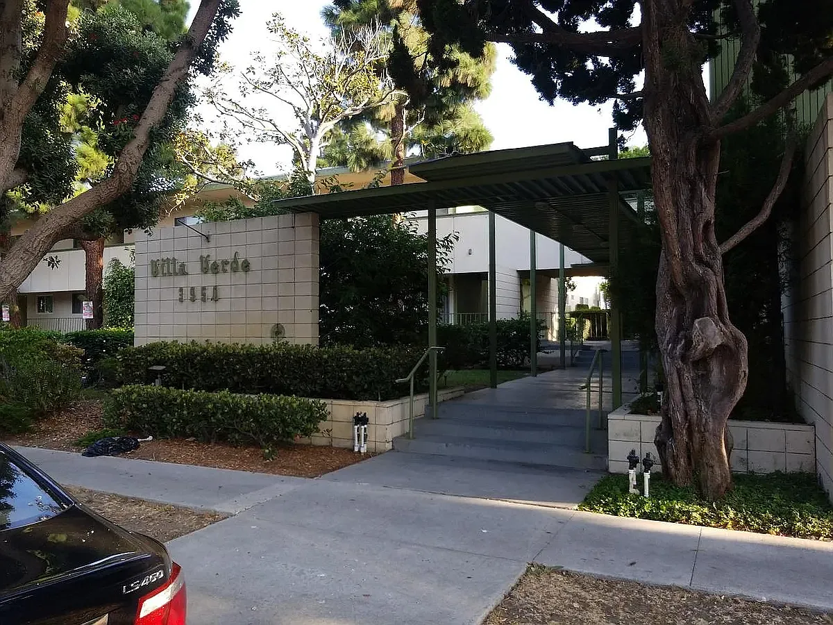 Villa Verde Apartments — Photo 2
