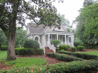 220 Cherokee Rd, Pinehurst, NC 28374