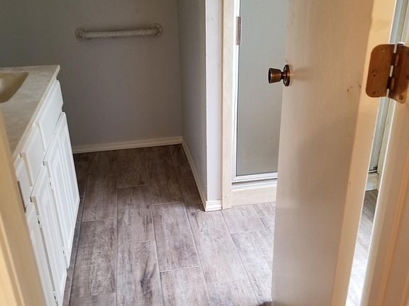 2nd image of 315 E Village Dr