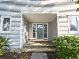 208 Hickory Woods Ln UNIT 208, Stratford, CT 06614