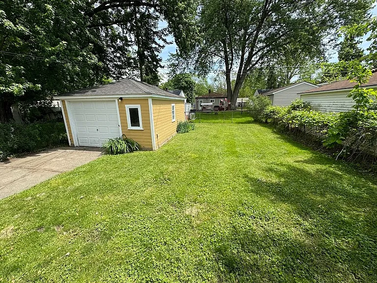 3204 McDowell St — Photo 3