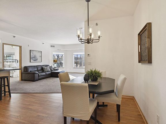 5th image of 1341 Lake Dr W Unit B-115