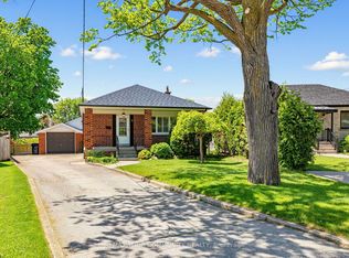 9 Letchworth Cres, Toronto, ON M3M1Y7