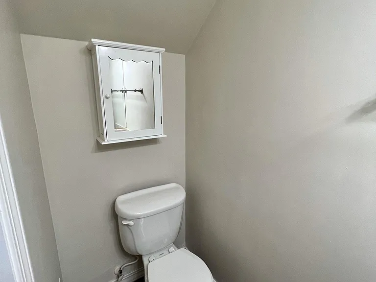 495 Chestnut St #6 — Photo 22