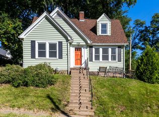 2316 East St, Davenport, IA 52803