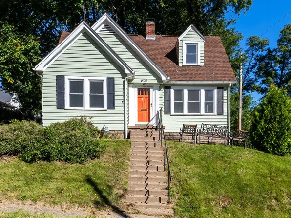 2316 East St, Davenport, IA 52803