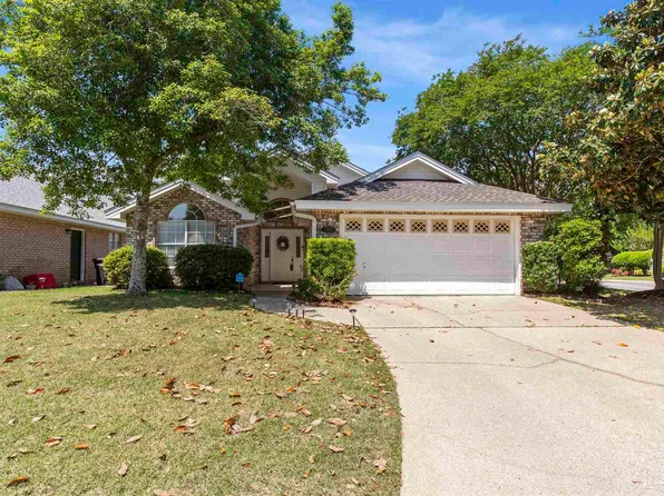 5401 Dynasty Dr, Pensacola, FL 32504