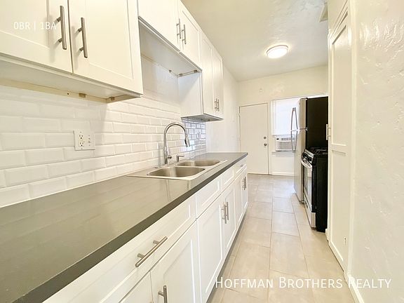 3rd image of 840 N Alta Vista Blvd