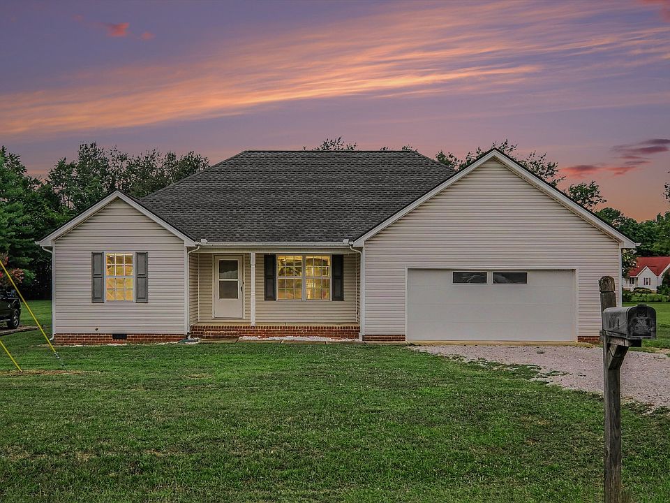 1st image of 104 Johnny Ruth Ct