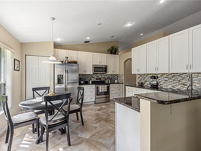 Call Sue & Kari for private 
showing 772-485-3060