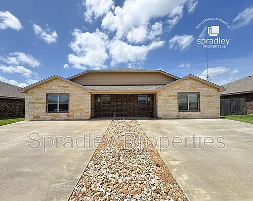 943 Laila Ln Photo 1