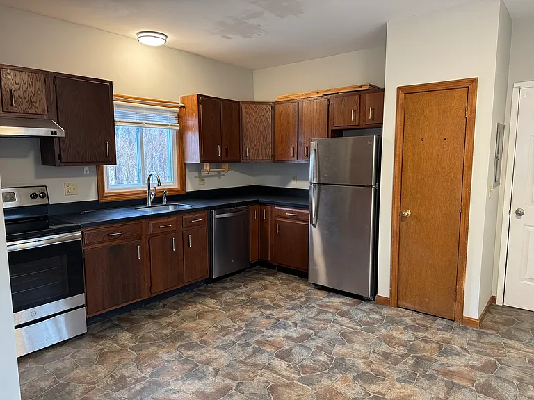 221 Longfellow St #2 — Photo 3