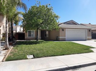 1570 Apple Blossom Way, Hemet, CA 92545