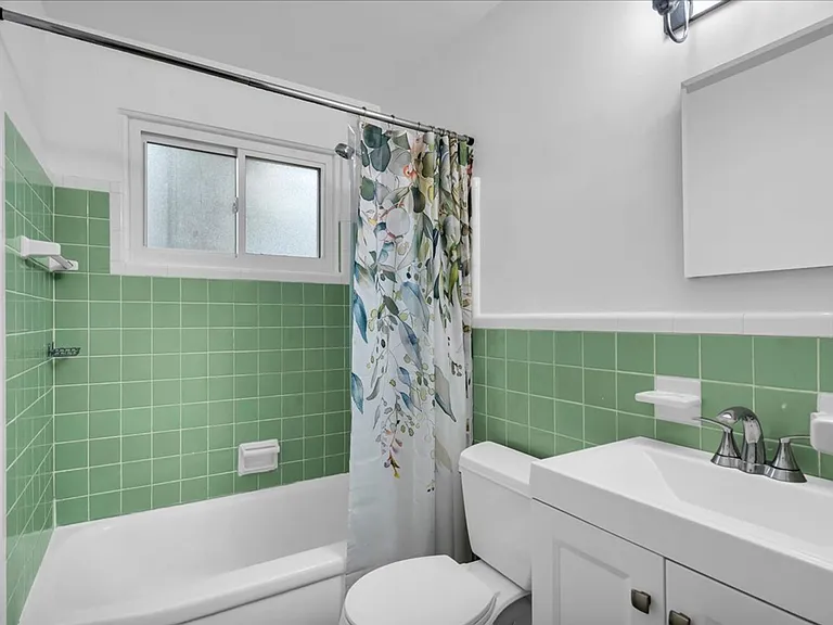 1554 Cynthia Ave — Photo 35