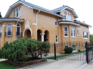 6949 Riverside Dr, Berwyn, IL 60402