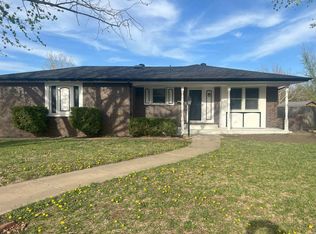 918 E Kristen Rd, Derby, KS 67037