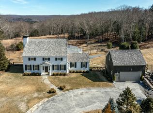 42 Berry Rd, Roxbury, CT 06783