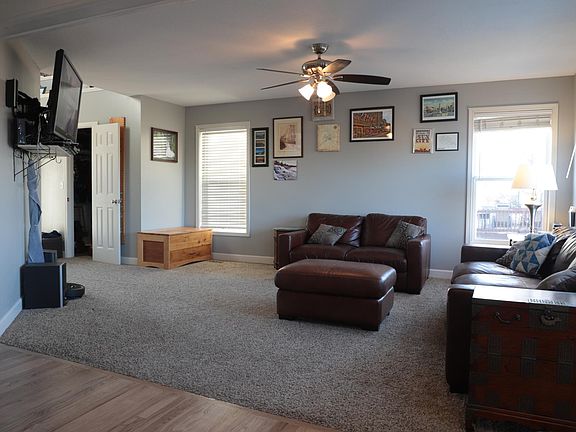 3rd image of 1213 River Run Dr