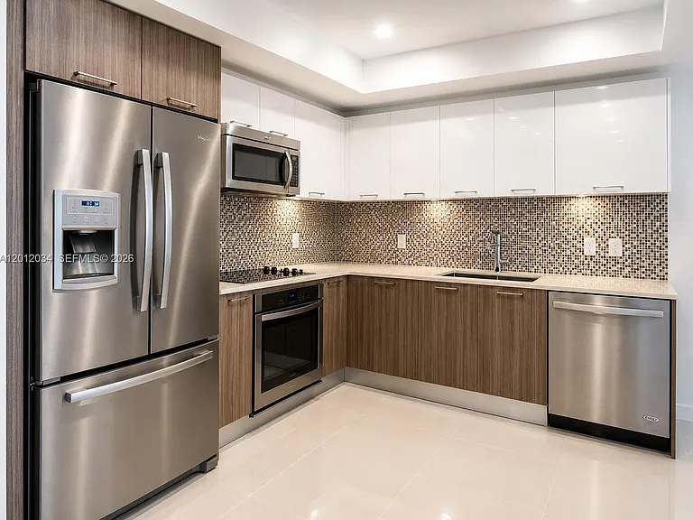 5300 Paseo Dr #405 — Photo 1