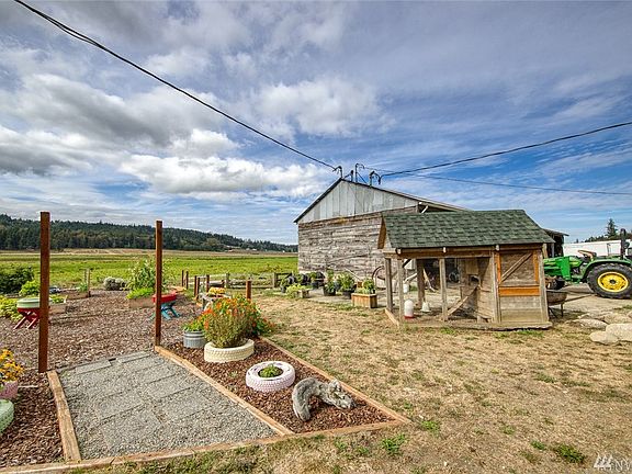 Garden area off shop.
