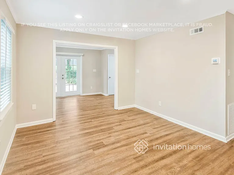 124 Plaza Dr — Photo 8