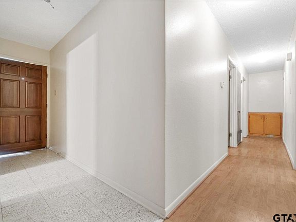 5th image of 599 N Palm St