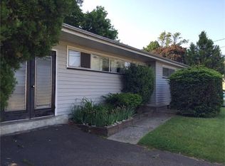 76 Princeton Rd, Parlin, NJ 08859