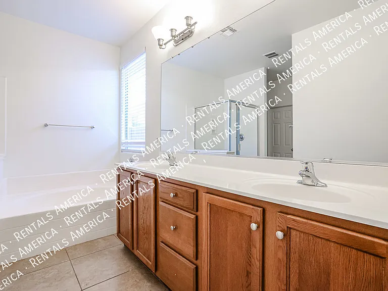 6946 W Harwell Rd — Photo 32