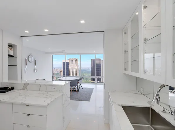 641 5th Avenue image 14 of 16