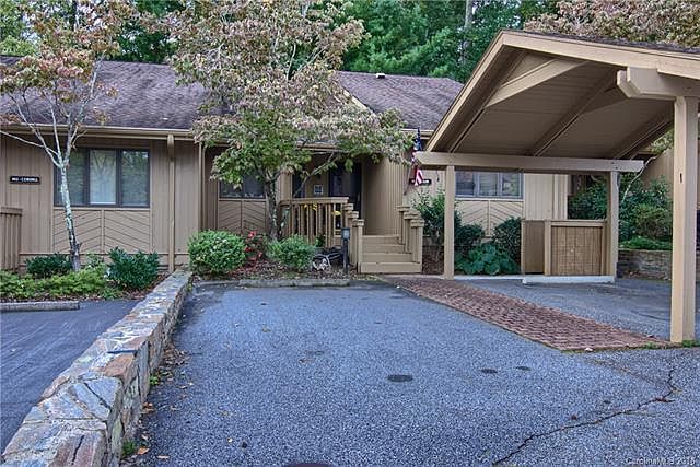 1st image of 404 Laurel Oak Ln