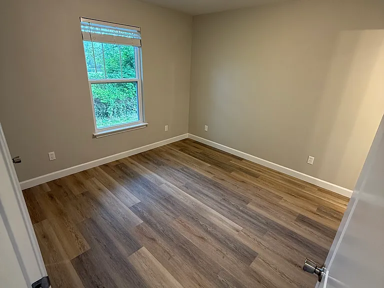 407 S Main St — Photo 10