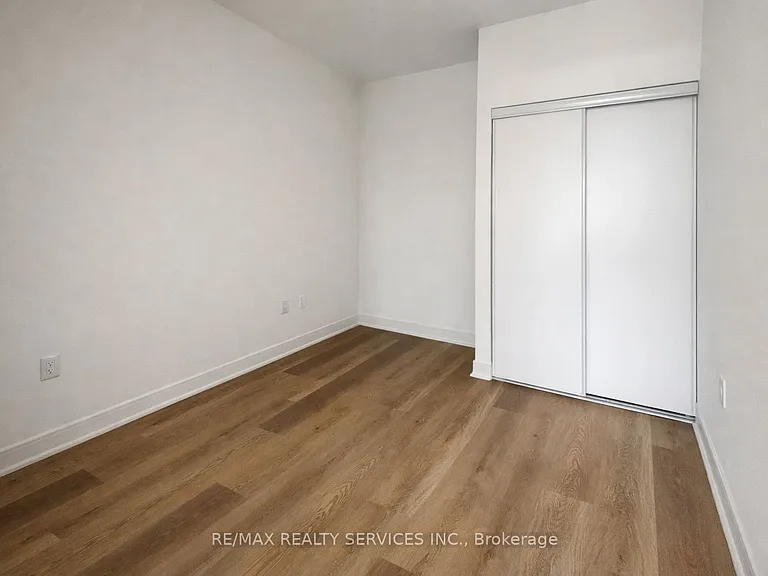 86 Dundas St E #723 — Photo 6