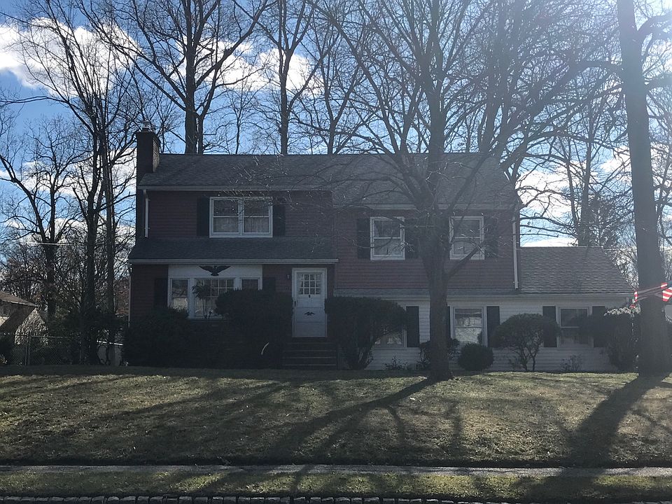 1st image of 31 Belmont Dr