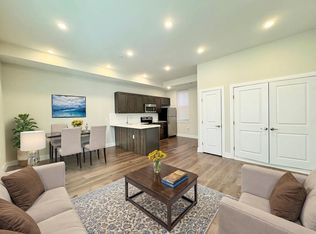 1229 N Franklin St, Philadelphia, PA 19122