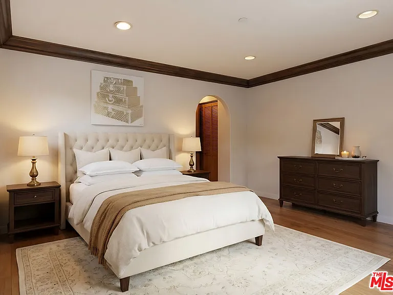 1407 N Beverly Dr — Photo 49