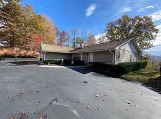 1075 Holly Terrace Rd, Franklin, NC 28734