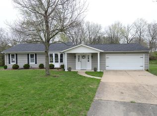 914 Kent Ct, Ballwin, MO