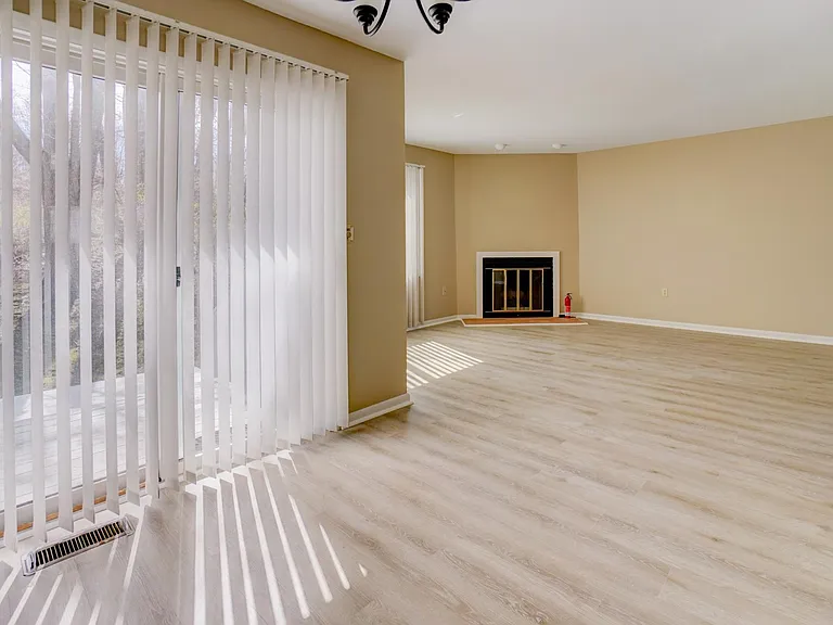 165 Pheasant Ln — Photo 21