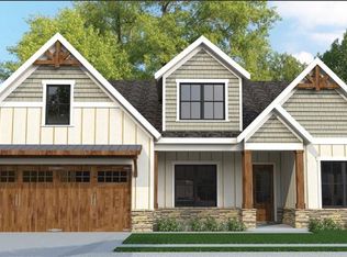 100 Cherokee Cv, Waleska, GA 30183
