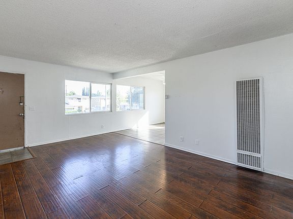 5th image of 2506 S Rosewood Ave APT C