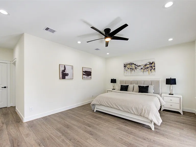 3406 Garapan St #B — Photo 17