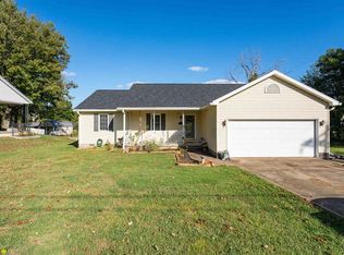 808 Sand Hill Rd, Livermore, KY 42352