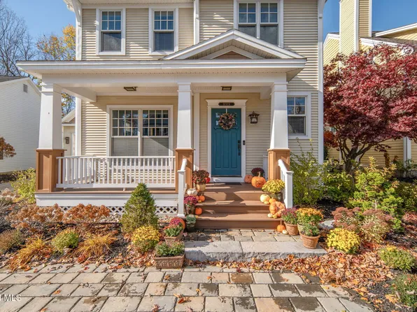 7 N Park Alley, Saratoga Springs, NY 12866