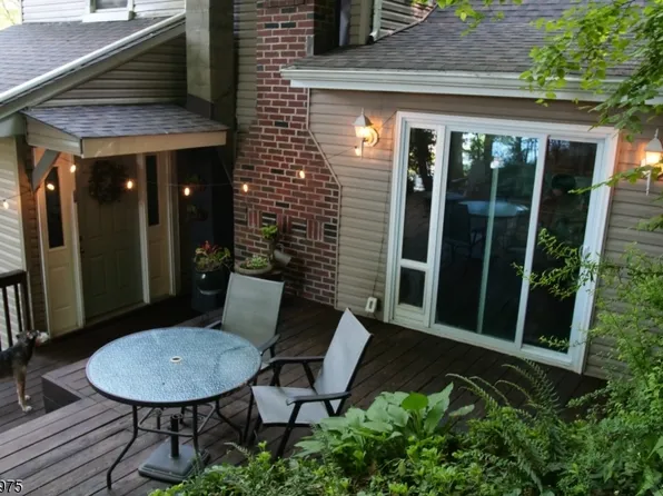 162 Lakeside Dr, Liberty Twp., NJ 07823