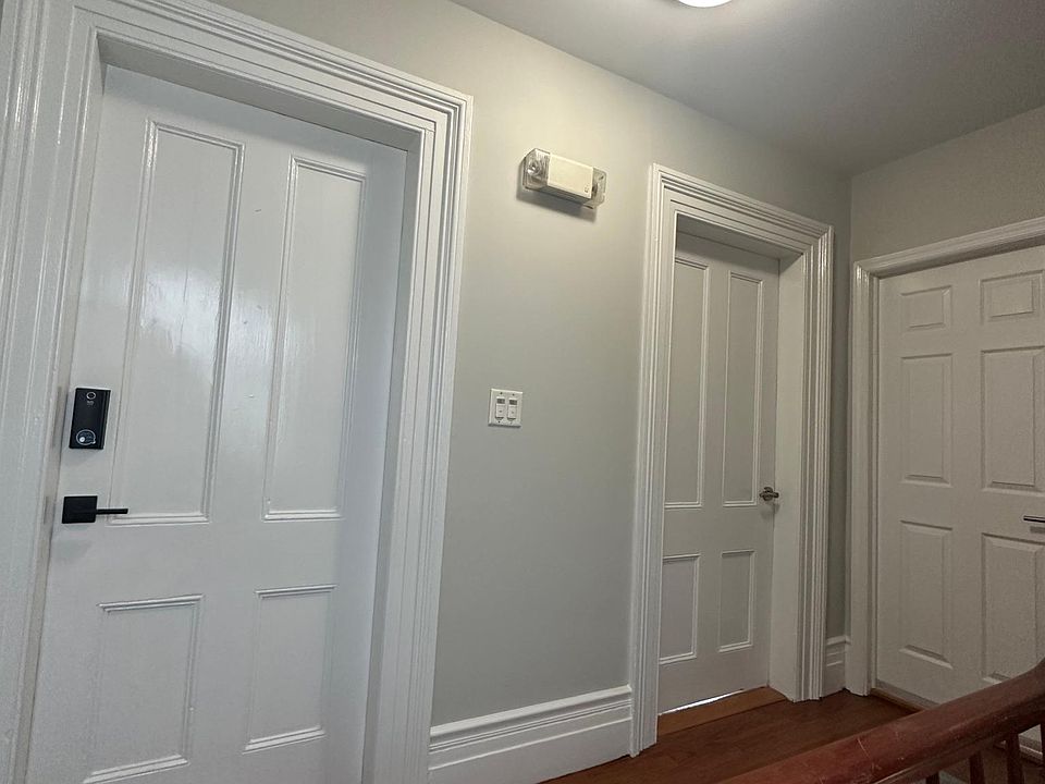 1st image of 44 Storm St #2