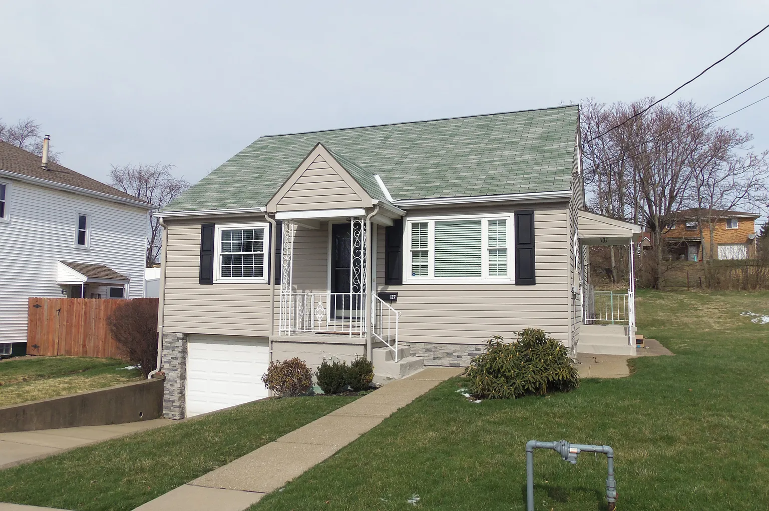 127 Denese Dr photo 1