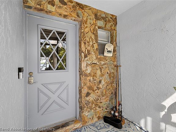 2nd image of 190 Blue Moon Ave
