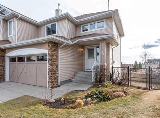 45 N Cougarstone Pl SW, Calgary, AB T3H 4W8