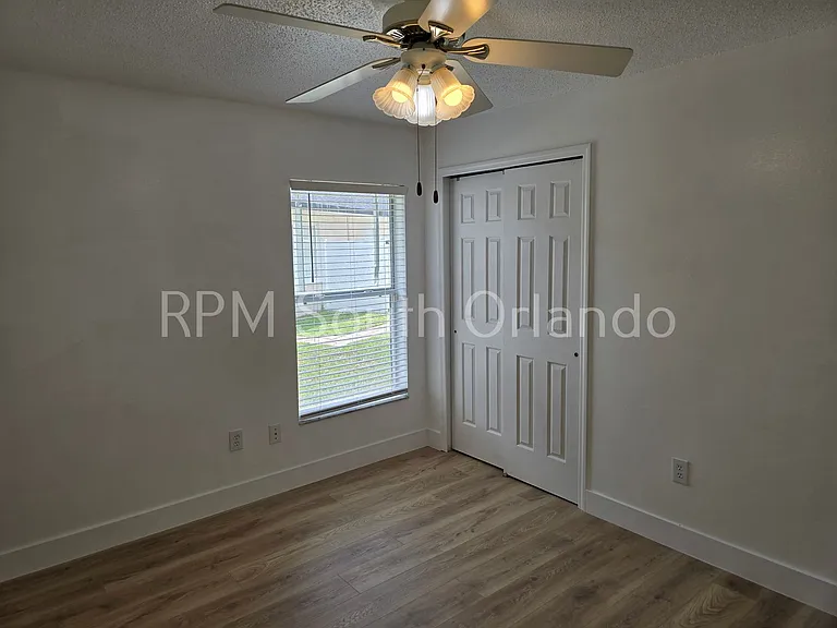 1732 Brook Hollow Dr — Photo 13