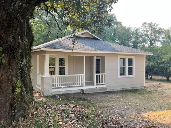 315 S Collins St, Tylertown, MS 39667